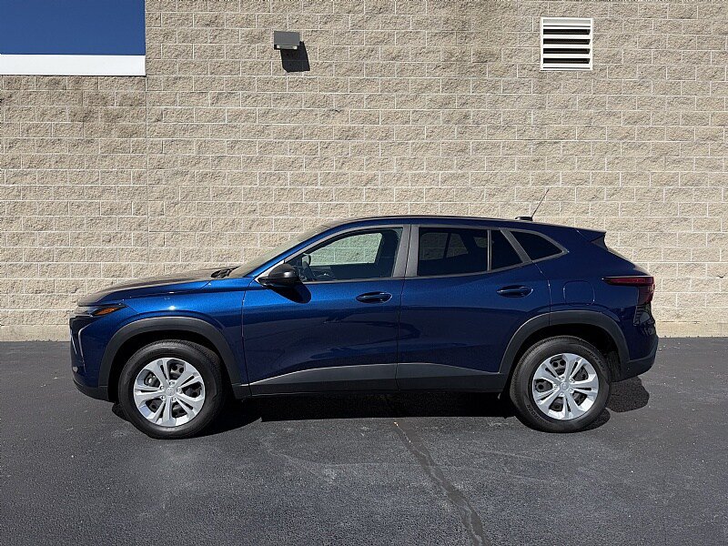 Used 2024 Chevrolet Trax LS FWD image 5