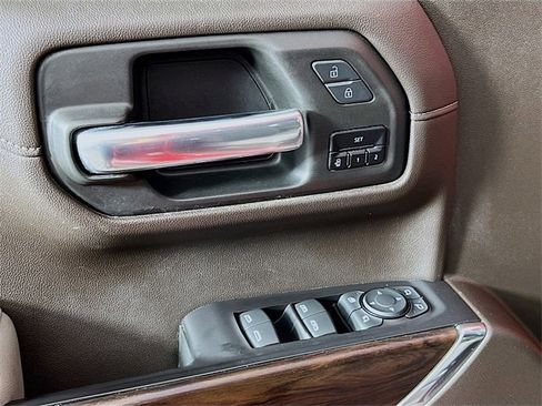 Used 2020 GMC Sierra 1500 SLT w/ SLT Premium Package image 9