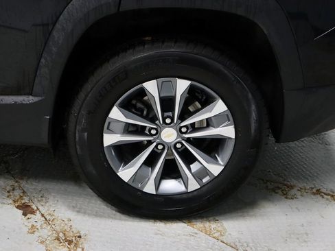 Used 2025 Chevrolet Equinox LT AWD/4WD image 18