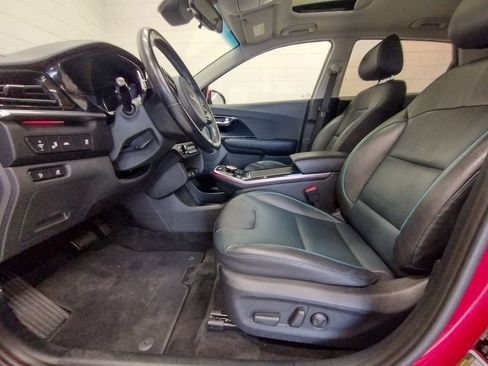 Used 2022 Kia Niro EX Premium image 20
