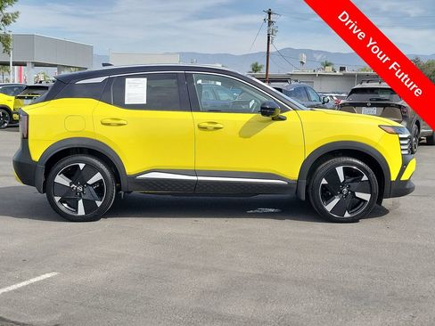 Used 2025 Nissan Kicks SR AWD/4WD image 35