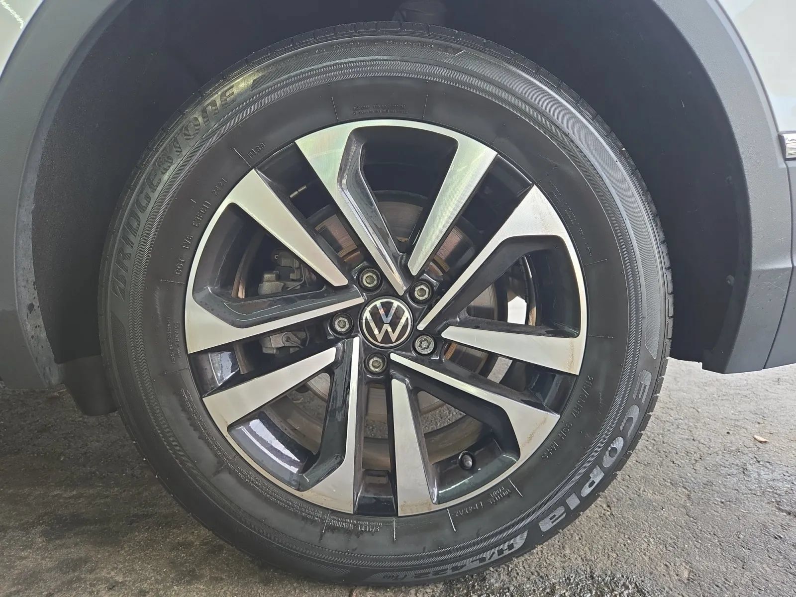 Used 2022 Volkswagen Tiguan S FWD image 28
