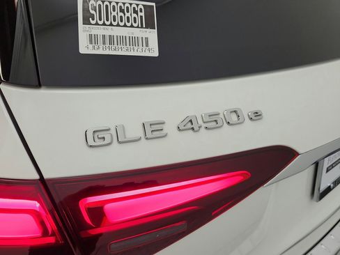 Used 2025 Mercedes-Benz GLE 450e 4MATIC image 30
