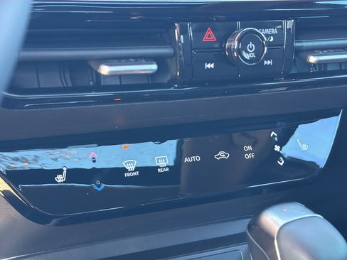 New 2026 Nissan Kicks SR w/ SR Premium Package image 27