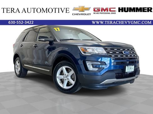 Used 2017 Ford Explorer XLT w/ Equipment Group 202A AWD/4WD image 1