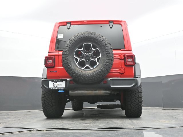 Used 2022 Jeep Wrangler Unlimited Rubicon 4xe w/ Cold Weather Group AWD/4WD image 56