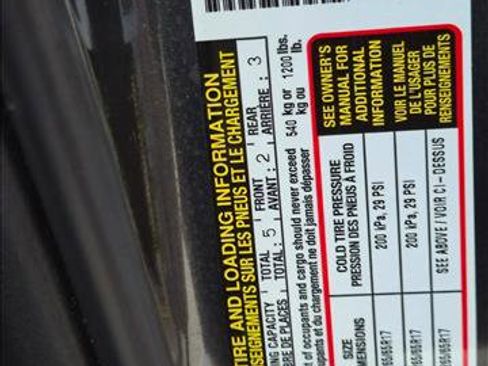 Used 2017 Toyota Tacoma TRD Sport w/ Tow Package RWD image 21
