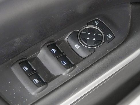 Used 2014 Lincoln MKZ image 19