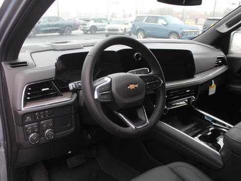 New 2026 Chevrolet Suburban LT w/ Comfort Package image 10