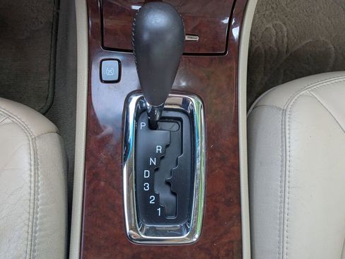 Used 2008 Buick Lucerne CXL FWD image 13