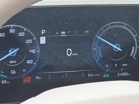 Used 2024 Kia Niro Wave w/ Wave Preserve Package FWD image 31