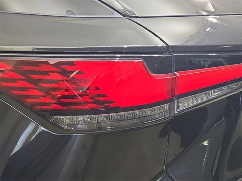 Used 2023 Lexus RX 350 F Sport image 34