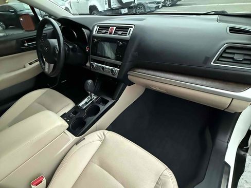 Used 2016 Subaru Outback 2.5i Limited image 23