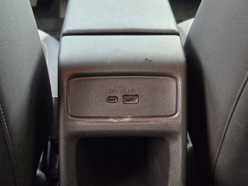 Certified 2025 Chevrolet Trax LT w/ LT Convenience Package image 16