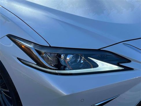 Used 2023 Lexus ES 350 w/ Premium Package image 8