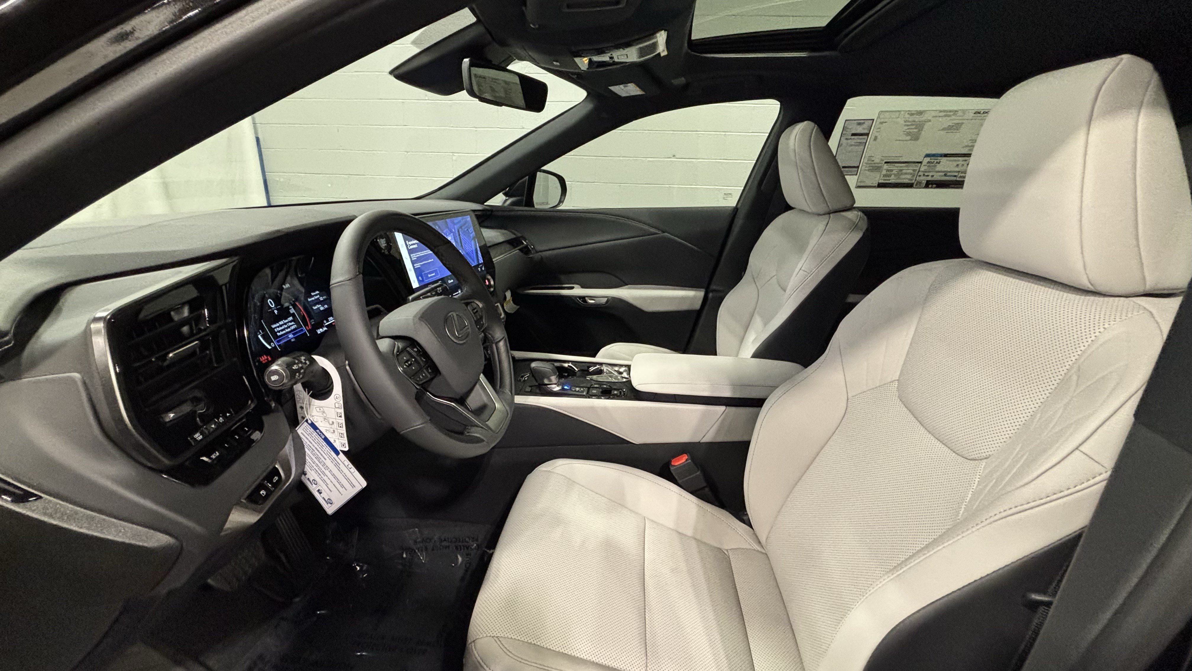 Used 2026 Lexus RX 350 F Sport w/ Convenience Package AWD/4WD image 29