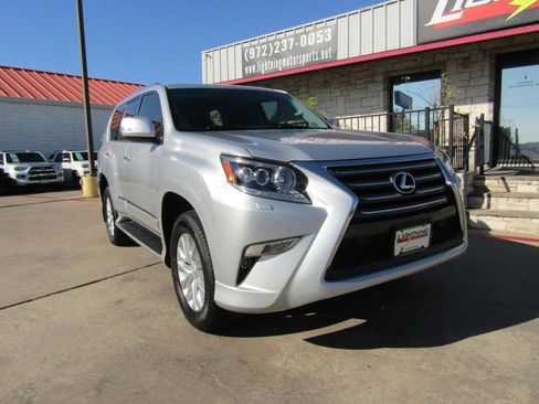 Used 2017 Lexus GX 460 image 6