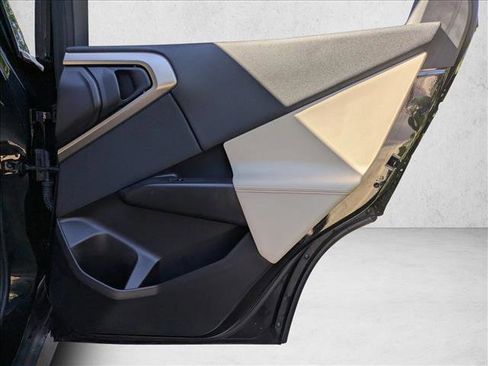 Used 2025 BMW X3 xDrive30i w/ Premium Package image 28