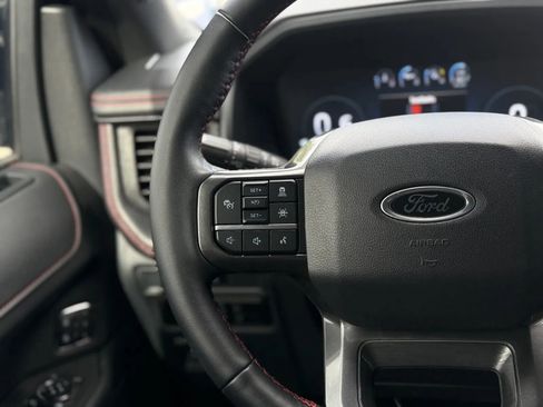 Used 2024 Ford Expedition Limited AWD/4WD image 24