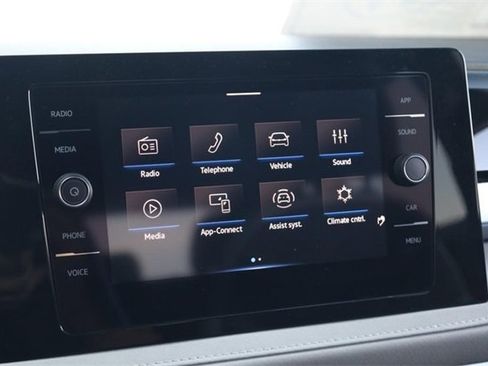 New 2025 Volkswagen Taos SE image 11