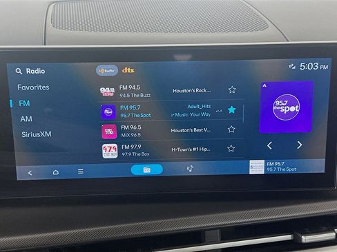 Used 2025 Hyundai Santa Fe SEL image 21