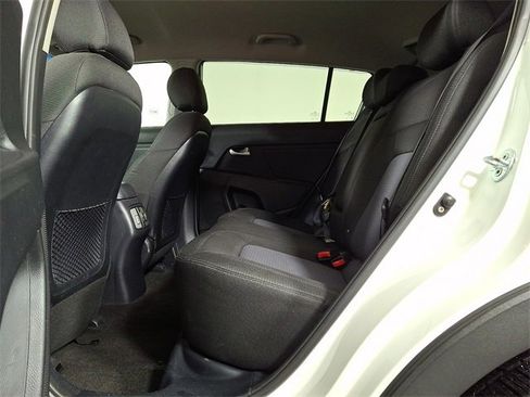 Used 2015 Kia Sportage LX image 13