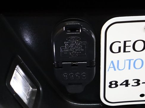 Used 2019 Ford F150 XLT w/ Equipment Group 302A Luxury AWD/4WD image 26