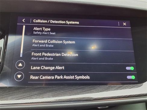 Used 2021 Buick Envision Essence w/ Sport Touring Package image 9