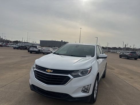 Used 2020 Chevrolet Equinox LT image 6