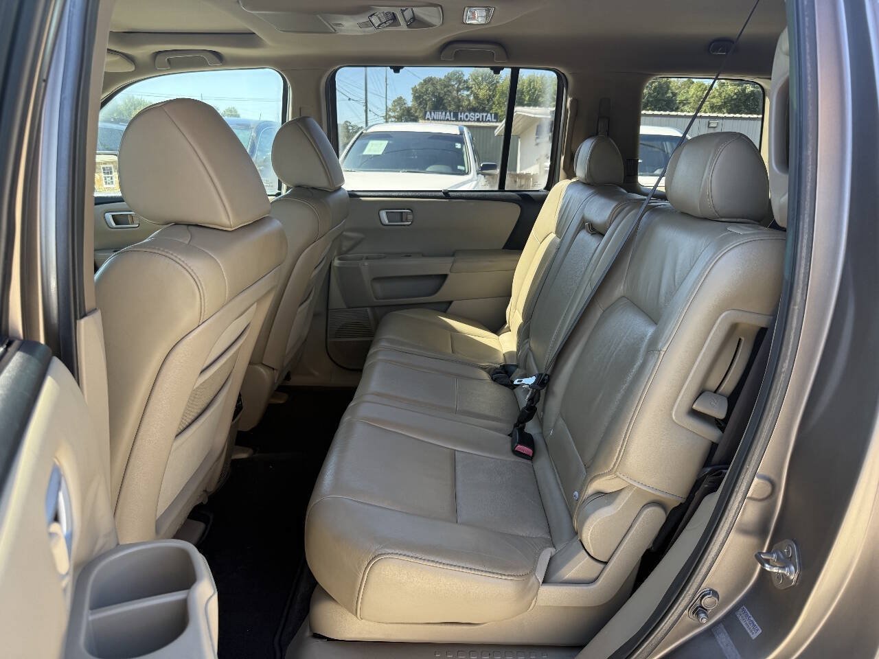 Used 2011 Honda Pilot Touring image 12