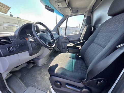 Used 2015 Mercedes-Benz Sprinter 2500 w/ Driver Comfort Package image 10
