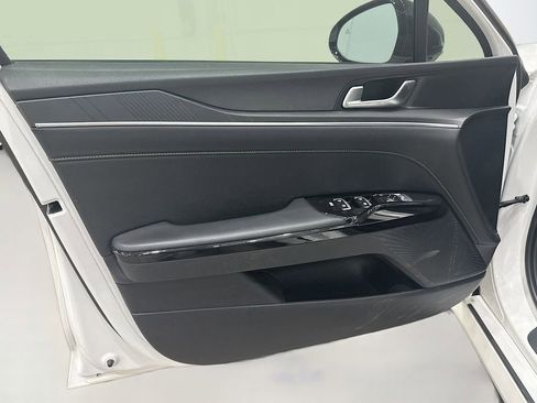 Used 2025 Kia K5 GT image 16