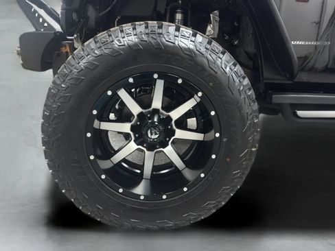 Used 2013 Jeep Wrangler Unlimited Sport AWD/4WD image 28