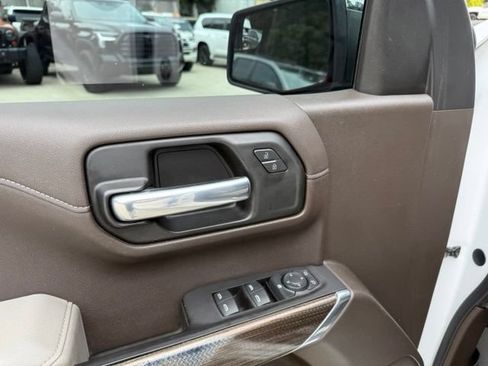 Used 2020 Chevrolet Silverado 1500 LT w/ Fleet Comfort Package AWD/4WD image 18