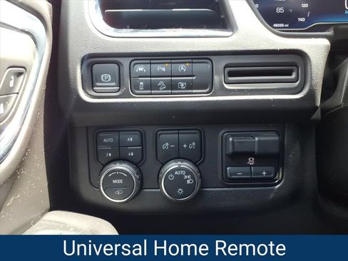 Certified 2024 Chevrolet Suburban Z71 w/ Off-Road Capability Package AWD/4WD image 18
