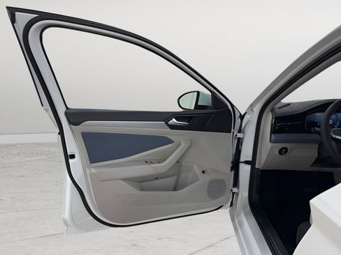 New 2026 Volkswagen Jetta SE image 18