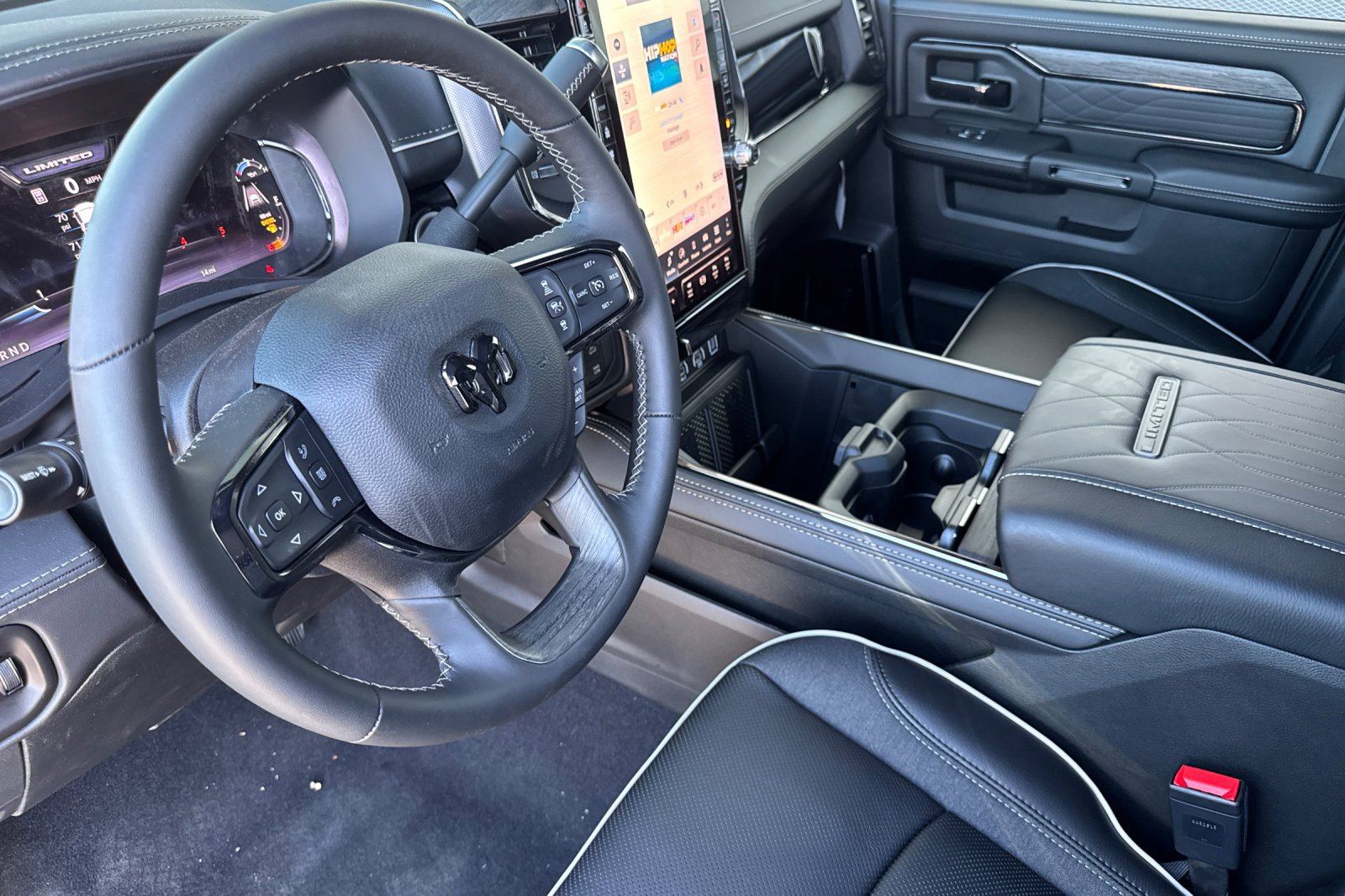 New 2026 RAM 2500 Limited AWD/4WD image 9
