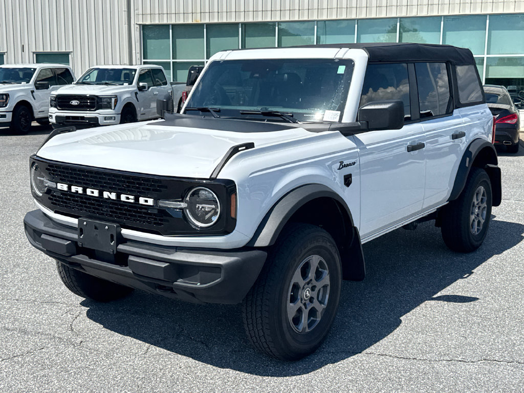 Used 2025 Ford Bronco Big Bend AWD/4WD image 3