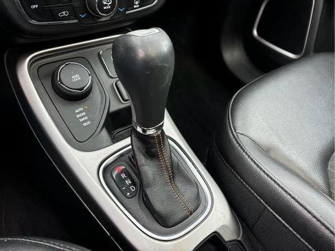 Used 2018 Jeep Compass Latitude w/ Popular Equipment Group image 22