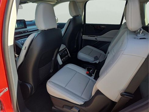 New 2026 Lincoln Aviator Premiere image 10