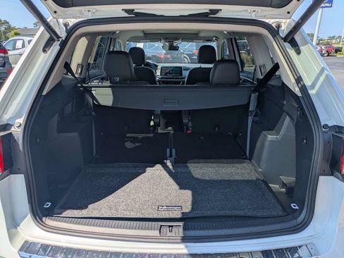 Used 2024 Volkswagen Atlas Peak Edition SEL AWD/4WD image 14