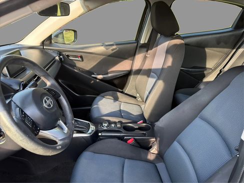 Used 2016 Scion iA FWD image 10