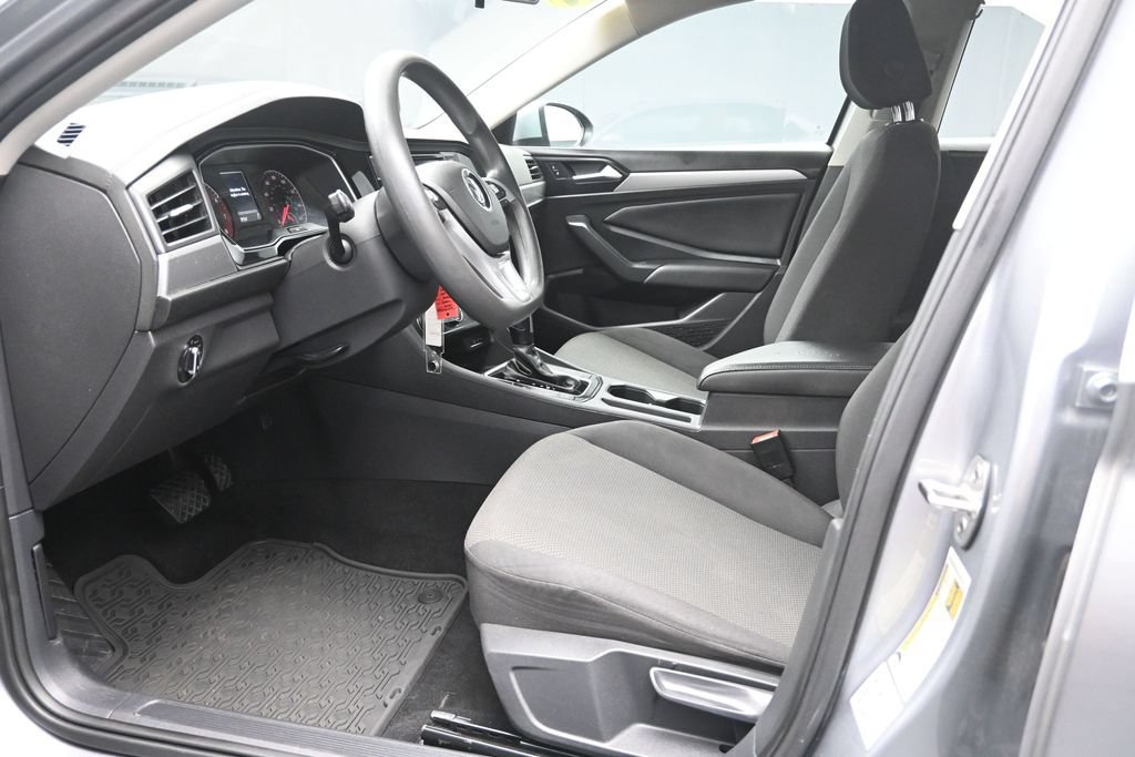 Used 2021 Volkswagen Jetta S w/ Driver Assistance Package FWD image 17