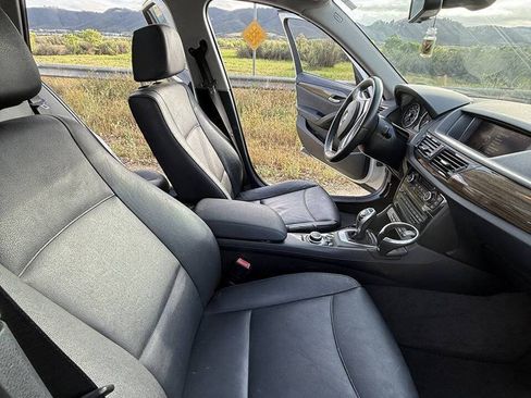 Used 2014 BMW X1 sDrive28i RWD image 18