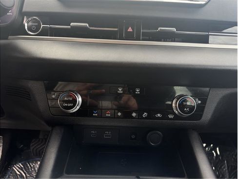 Used 2023 Mitsubishi Outlander SEL image 19