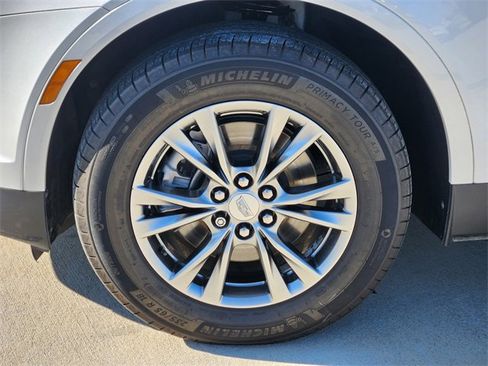 Used 2021 Cadillac XT5 Premium Luxury image 12