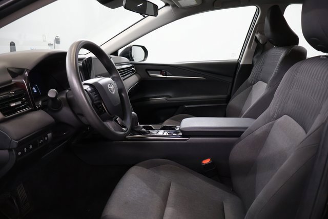 Used 2025 Toyota Camry LE FWD image 11