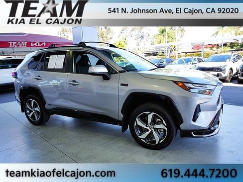 Used 2024 Toyota RAV4 SE w/ Weather & Moonroof Package image 9