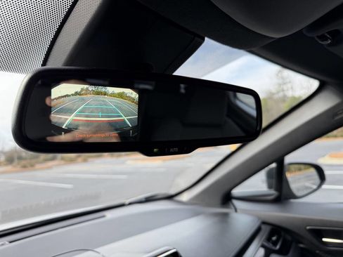 Used 2018 Toyota C-HR XLE image 27