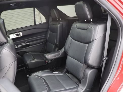 Used 2021 Ford Explorer ST w/ Equipment Group 401A image 13